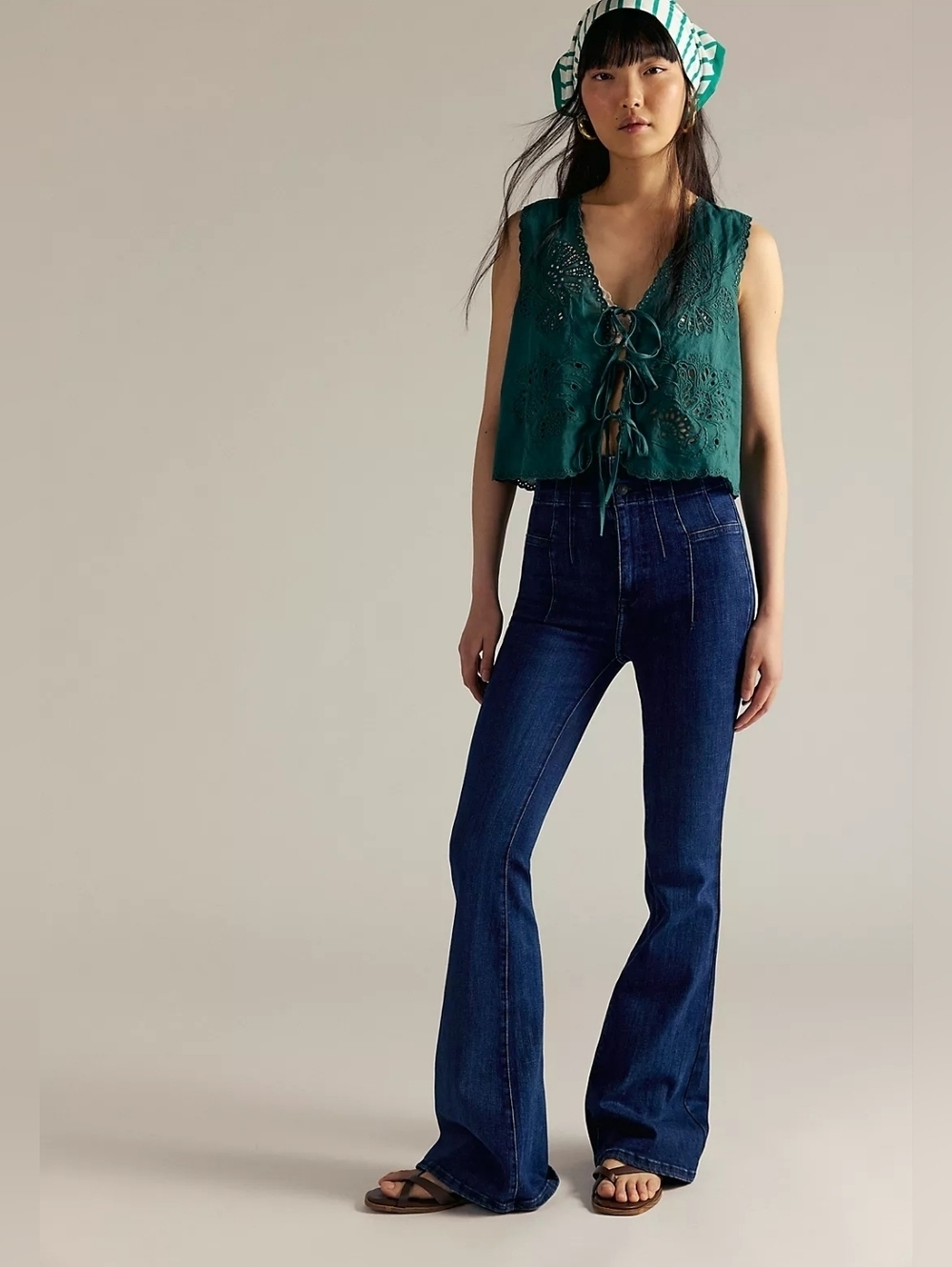 Free People Jayde Flare Leg Jeans • Size 31 High Waist Pull-on Night Sky